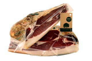1/2 Jambon A.O.P Noir de Bigorre coupé dans le sens de la longueur